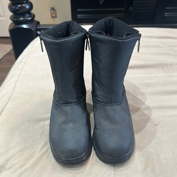 totes Shoes Totes Boots Poshmark